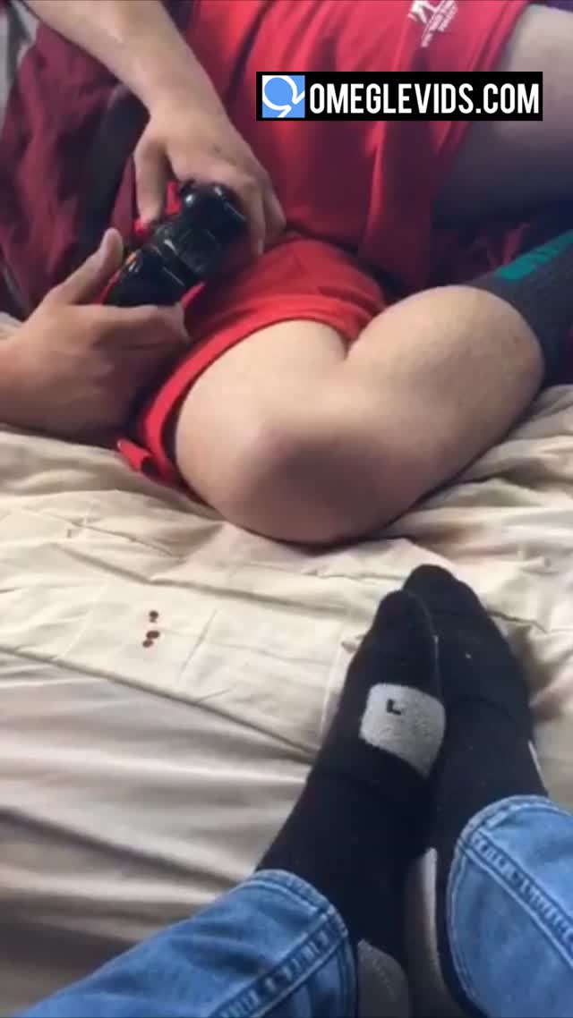 Threesome Porn — Rai Bae threesome on Periscope — ChatVidz